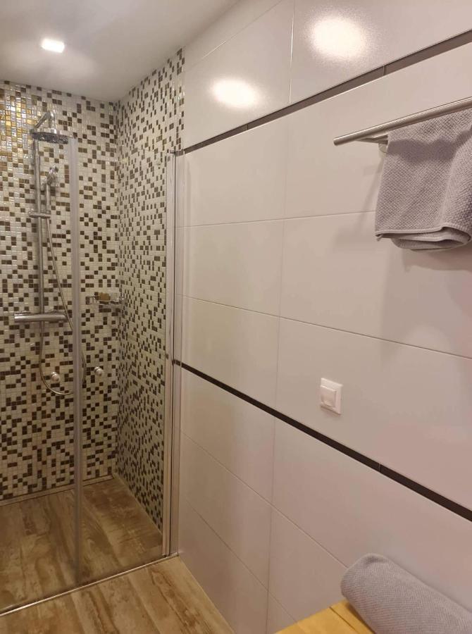 Quality Rest In Giruliai Apartments 클라이페다 외부 사진